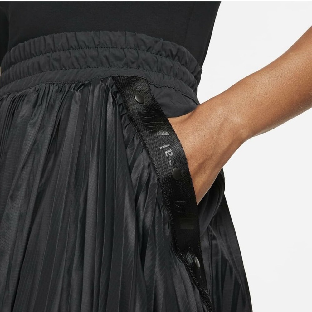 Nike X Sacai Black Pleated Midi Skirt Size Small - Picture 5 of 7